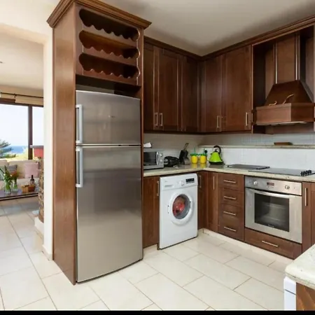 Sunset View Mermaid Villa Pomósz